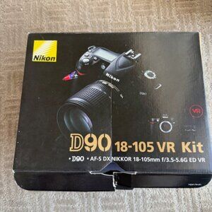 Nikon D90 18-105 VR Kit